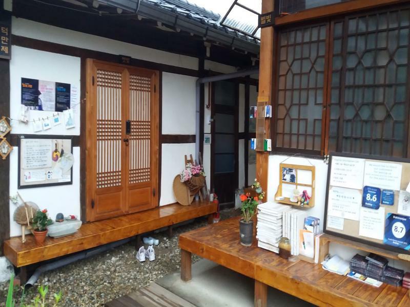 Dukmanjae Hotell Jeonju Exteriör bild